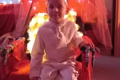 f16055b2-b5d6-41c0-8956-91b314849bcf