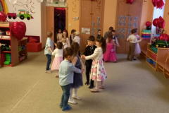 7b3509f6-11b5-49d5-9774-e90f94806797